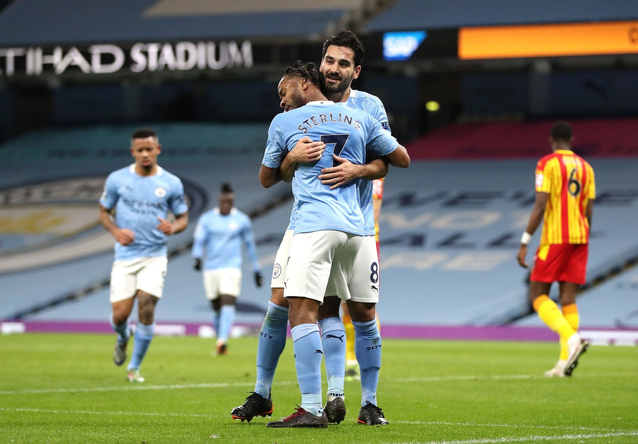 供先进战机 供先进战机